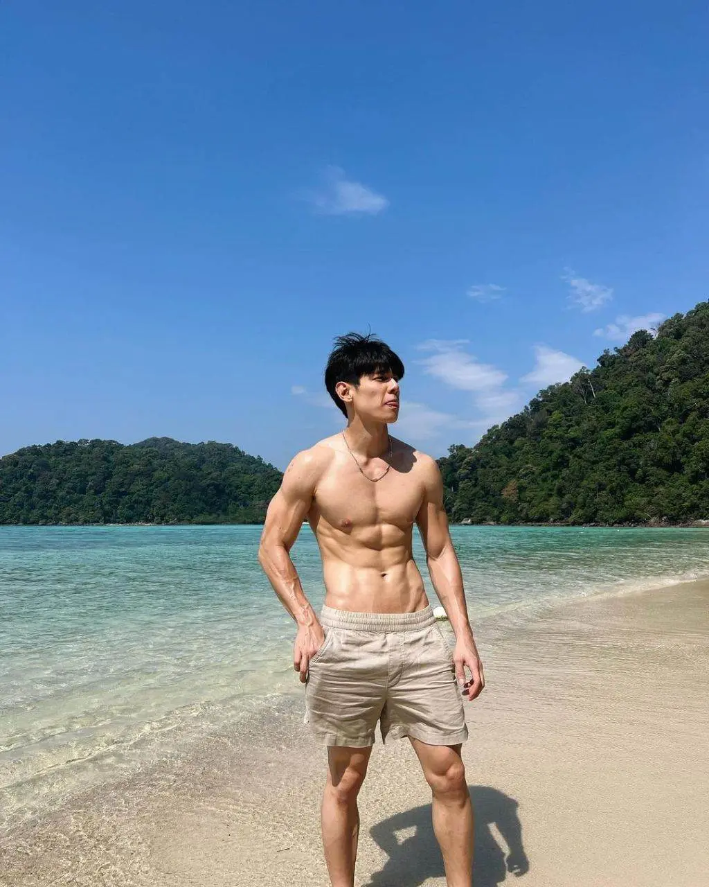ผัวชื่อจักรินทร์