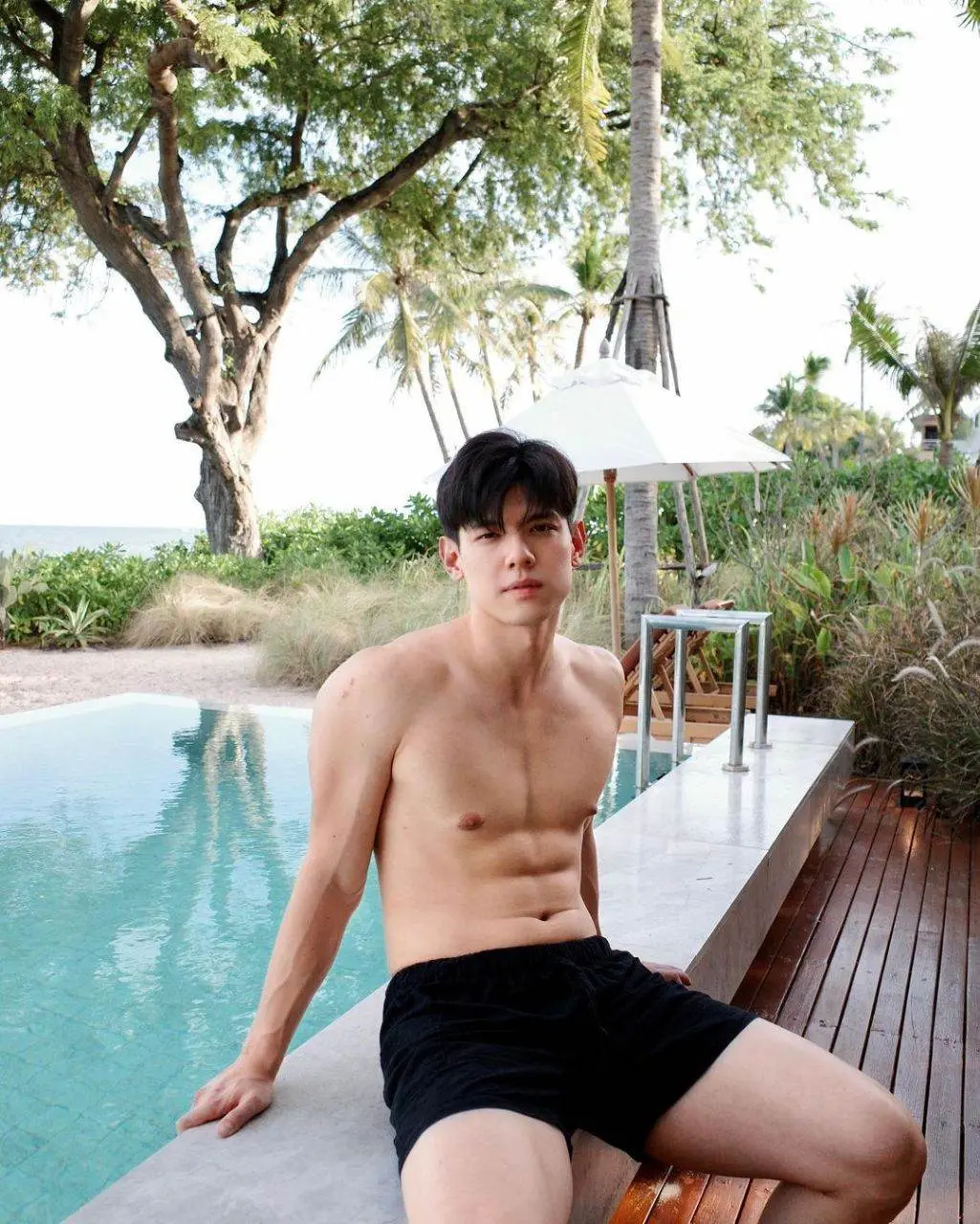 ผัวชื่อจักรินทร์
