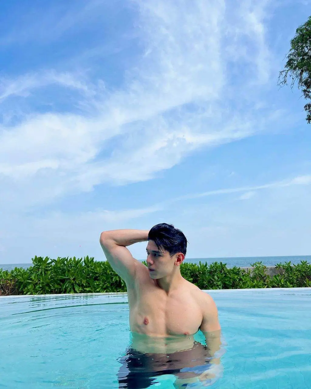ผัวชื่อจักรินทร์
