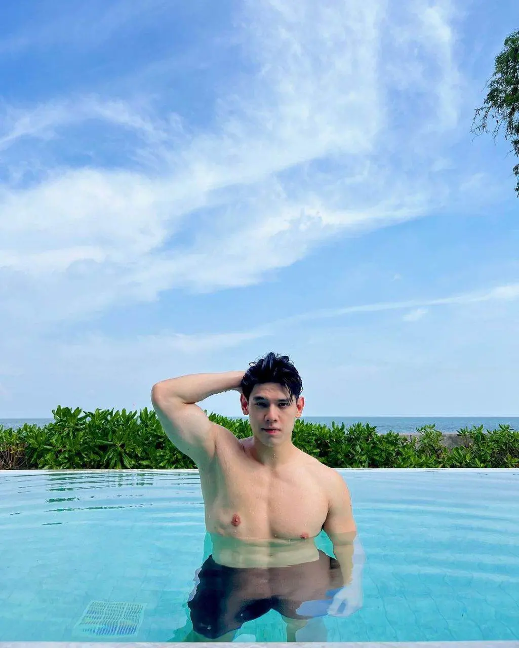 ผัวชื่อจักรินทร์
