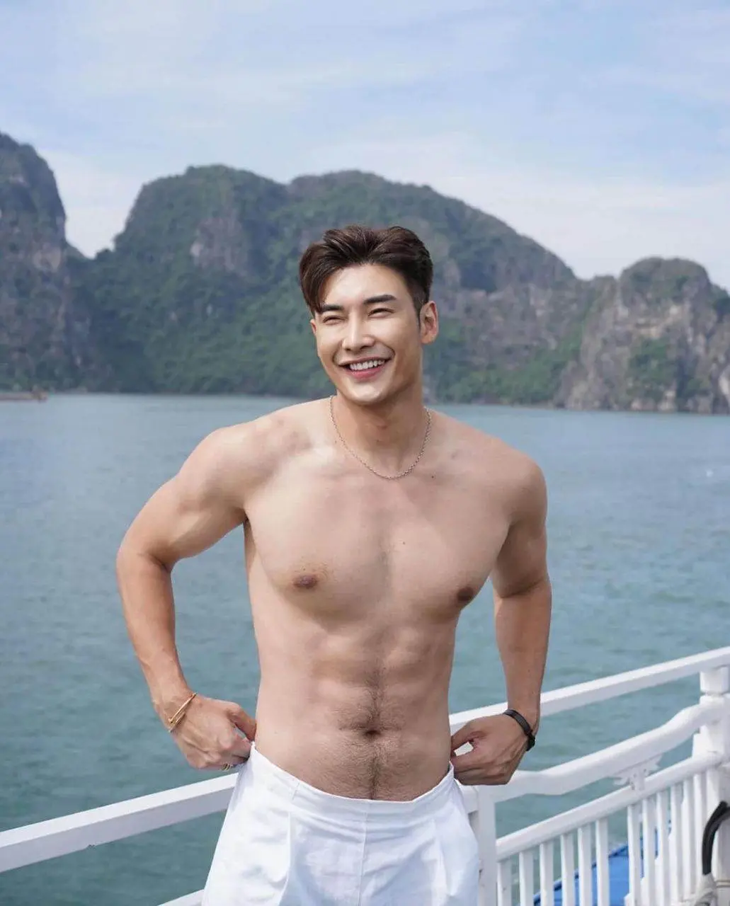 อ๊อกแล้วเลียให้เกลี้ยง