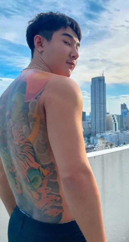 เพื่อนร่วมก๊วน