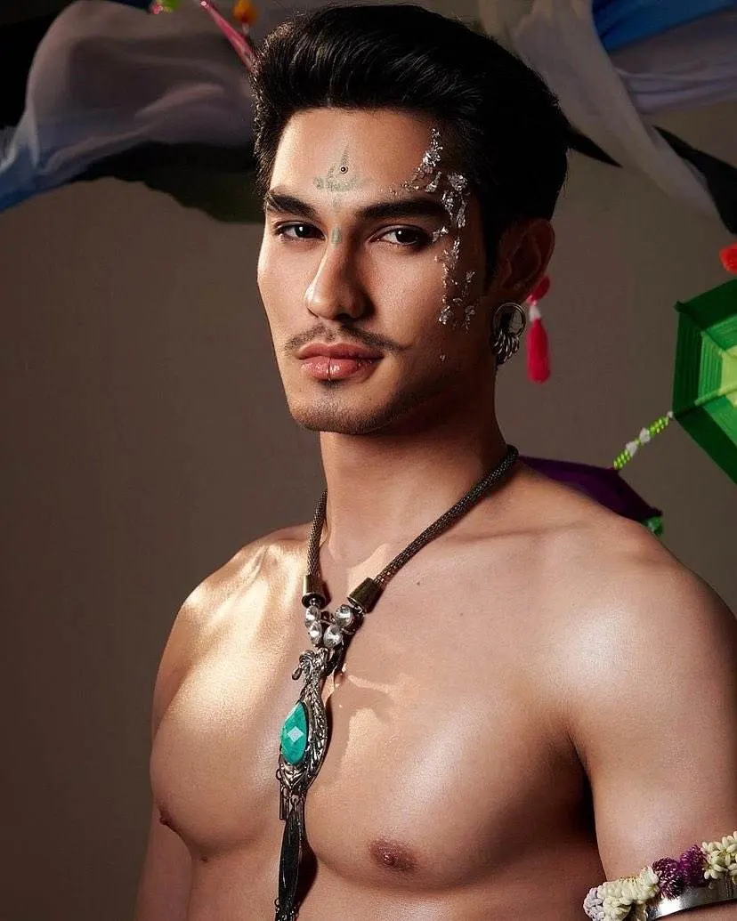 เซ็กซี่แนวชมพู