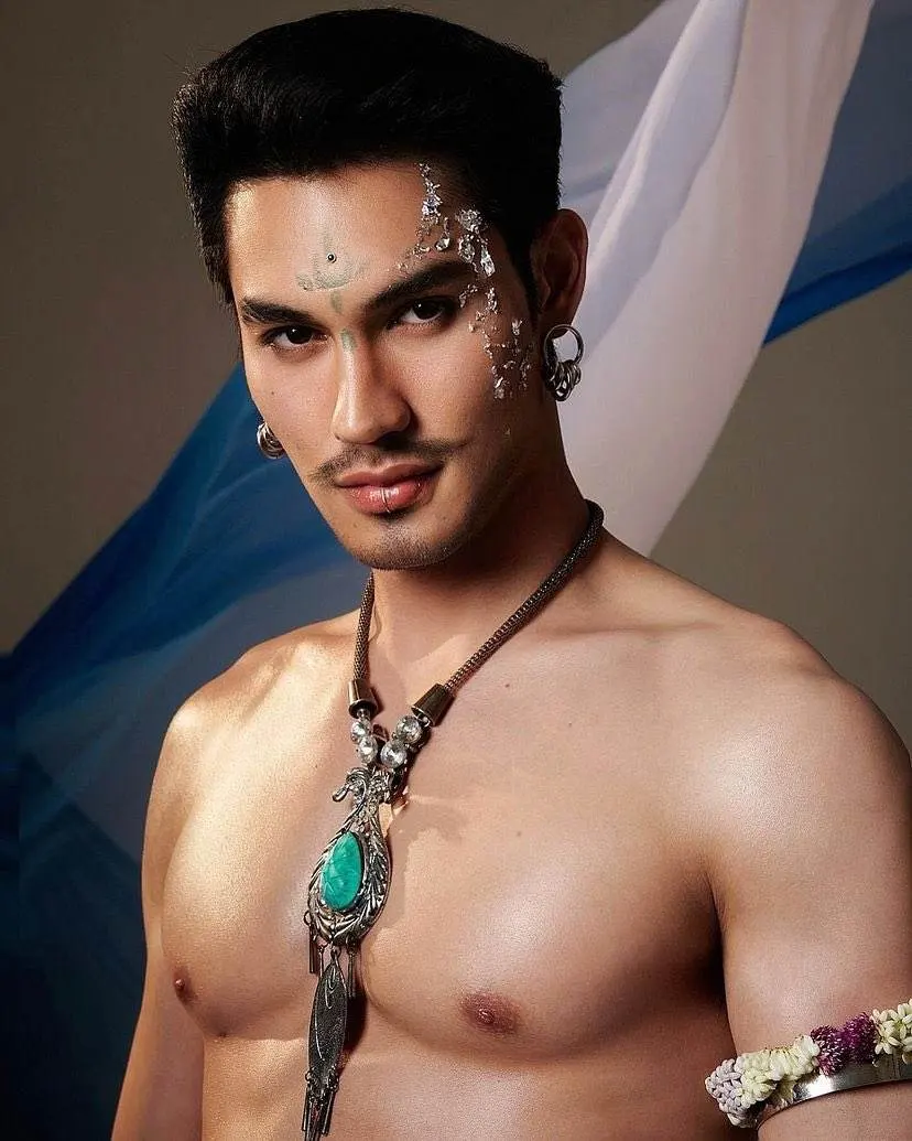 เซ็กซี่แนวชมพู