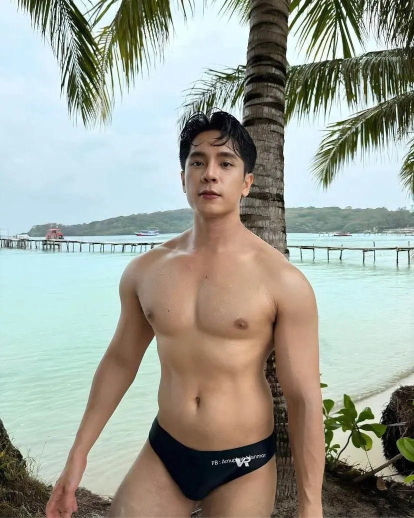 หล่อแบบเอเชีย สไตล์ไทยแลนด์