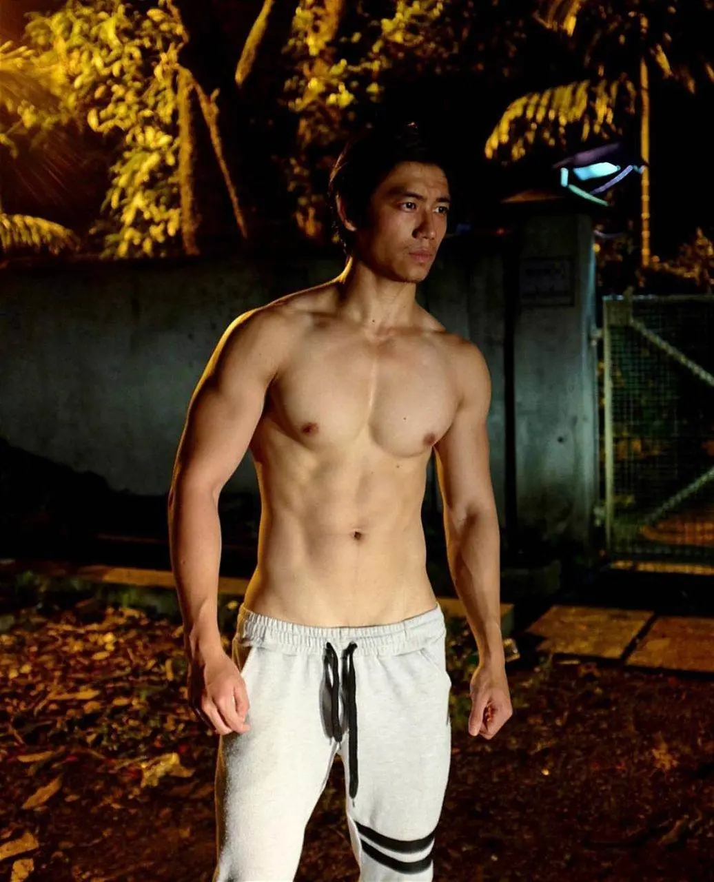 ถอดโชว์เรือนร่าง 2855