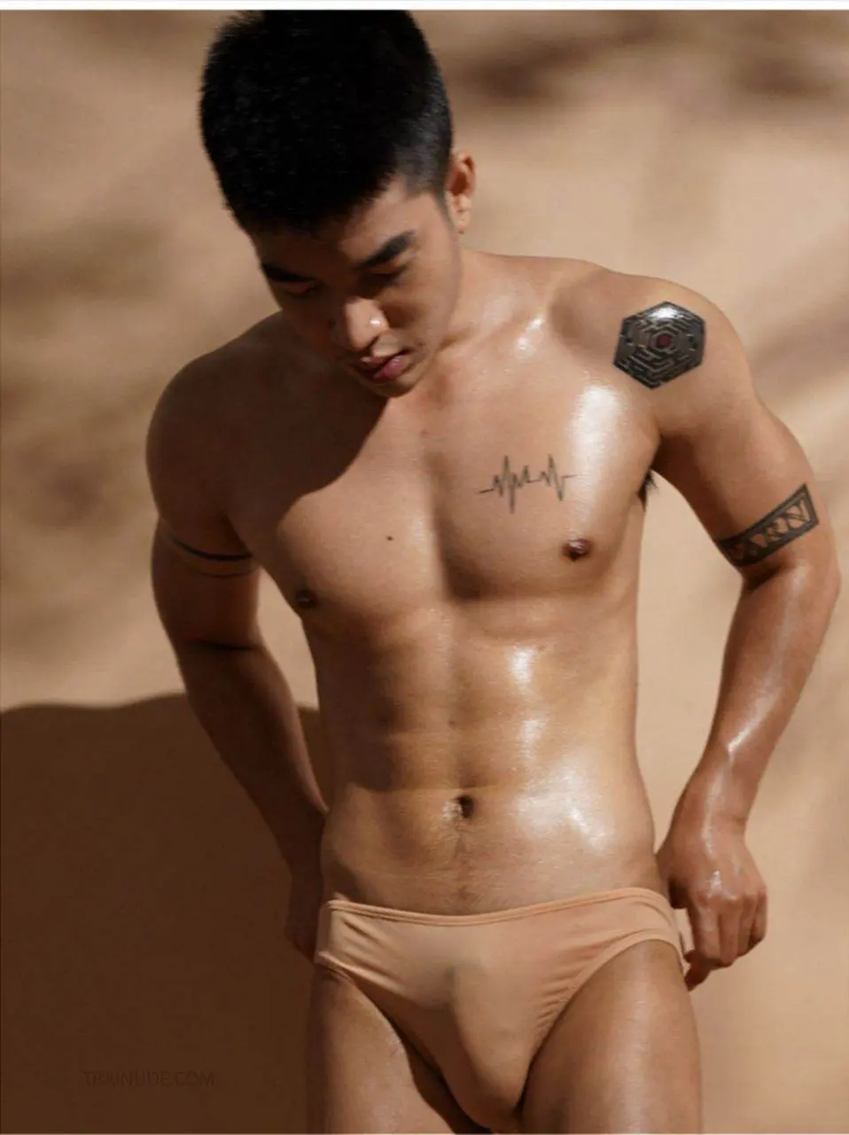 ถอดโชว์เรือนร่าง 2857