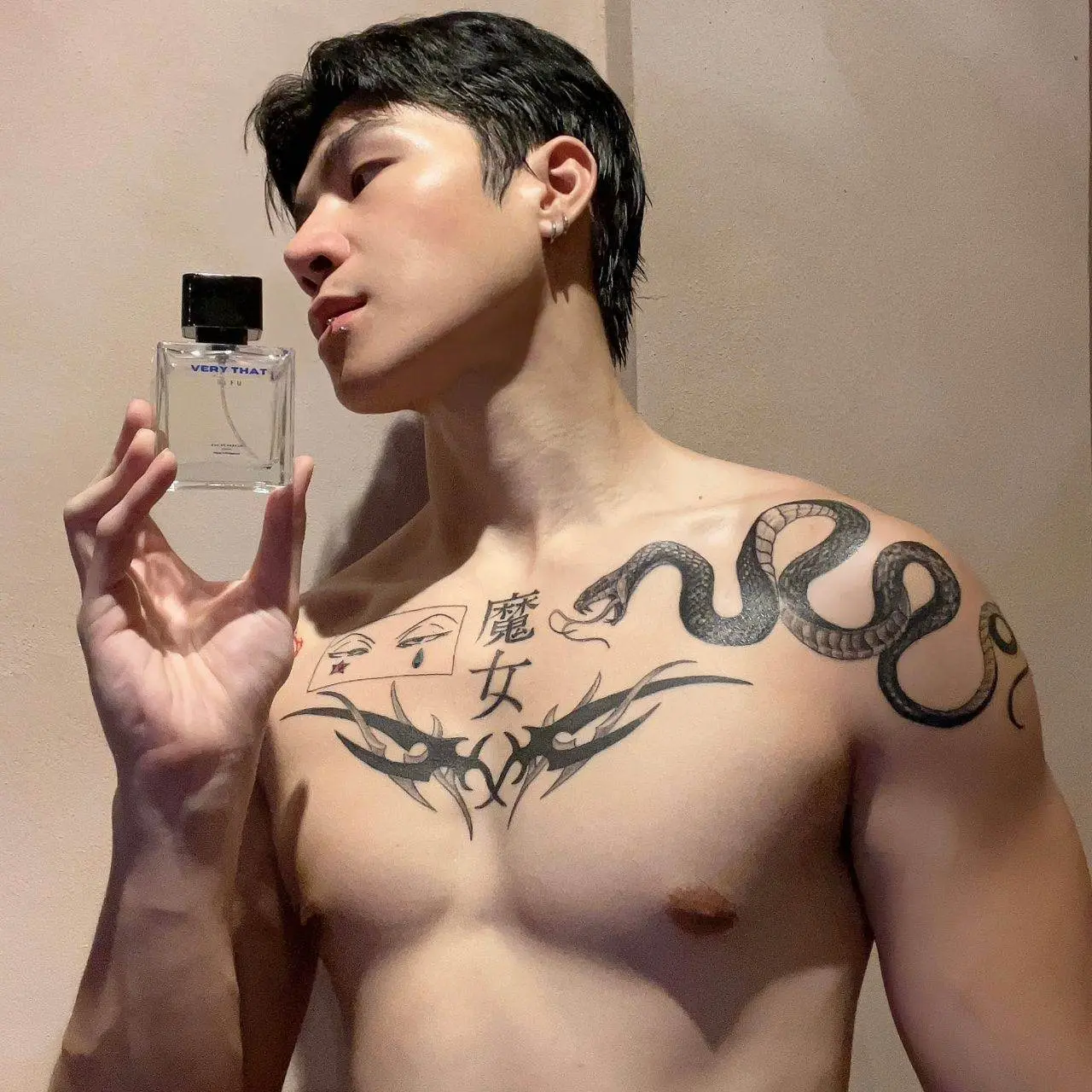 ถอดโชว์เรือนร่าง 2859