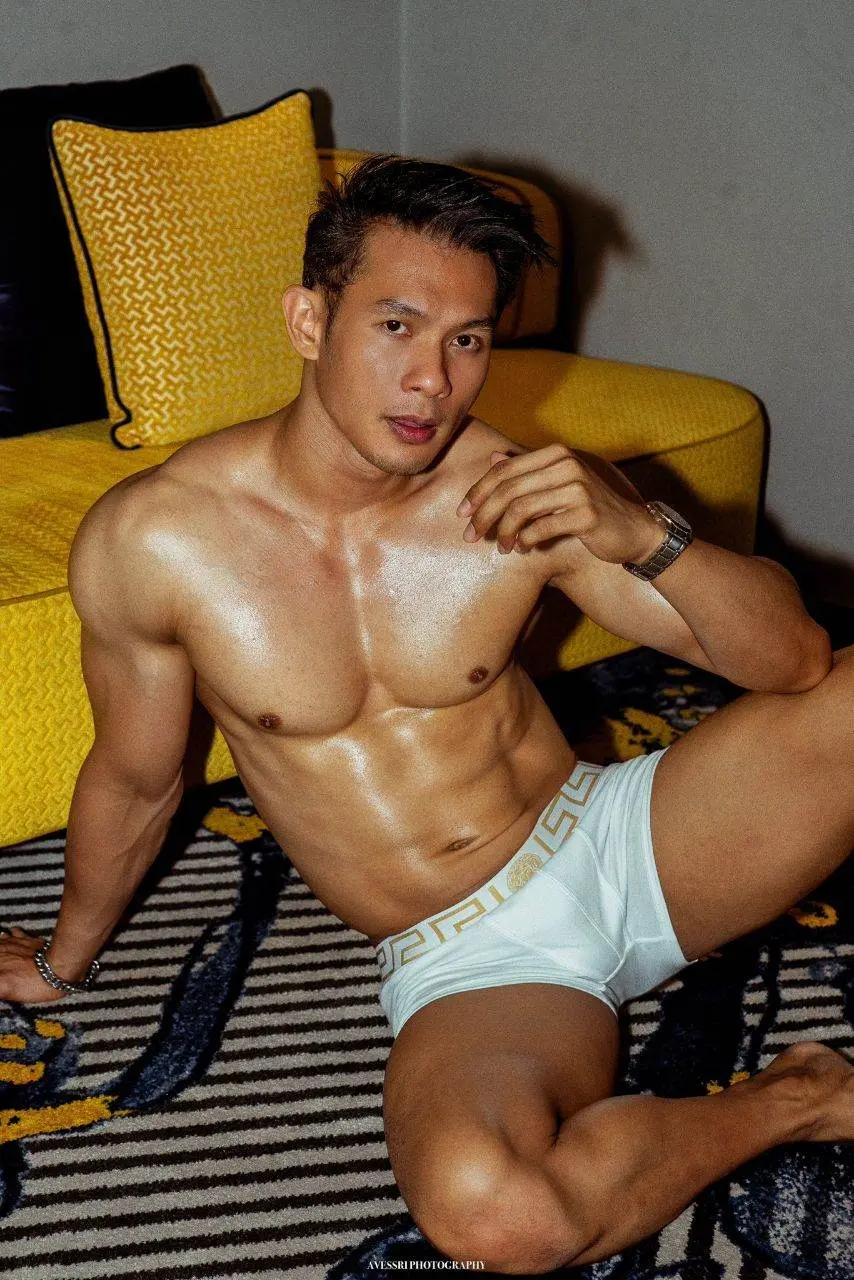 ถอดโชว์เรือนร่าง 2865