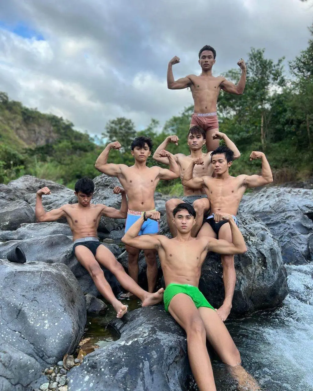 ส่องเกงในหนุ่มๆ v 2