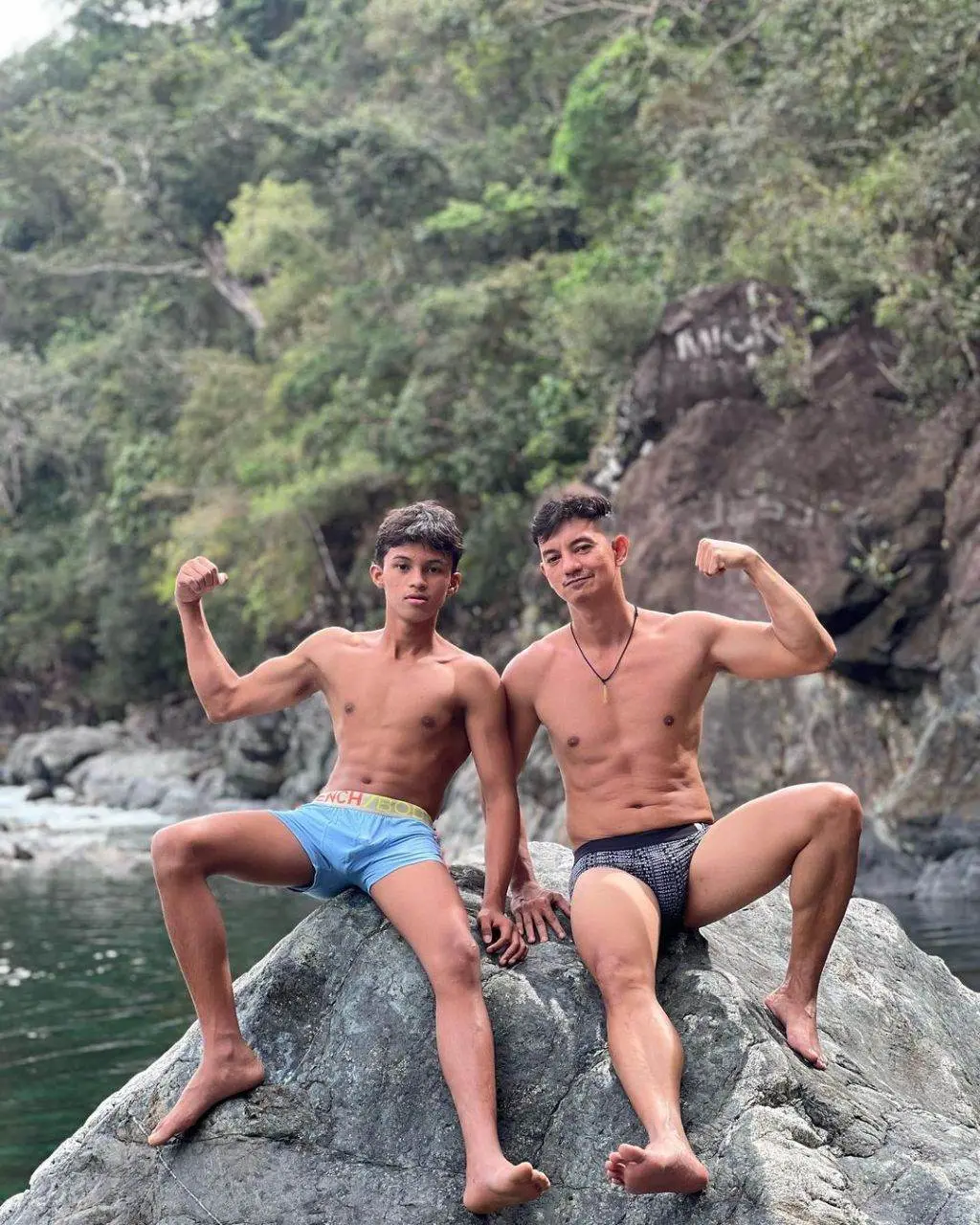 ส่องเกงในหนุ่มๆ v 2