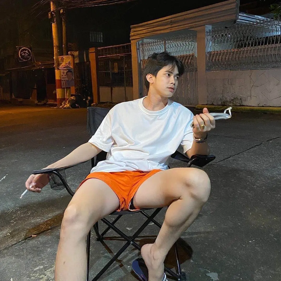 ส่องเป้าตุงผู้ชาย