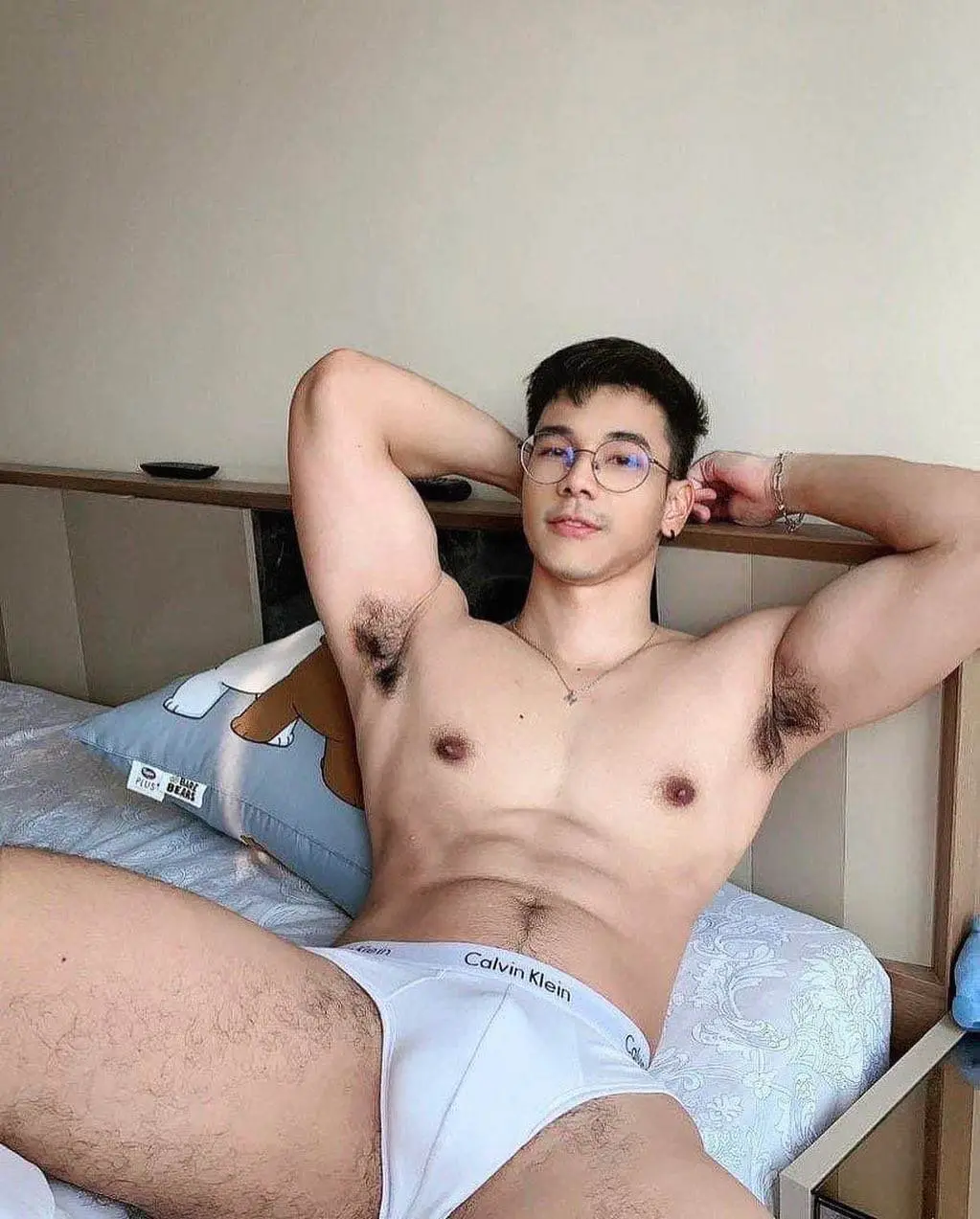 ส่องเป้าตุงผู้ชาย