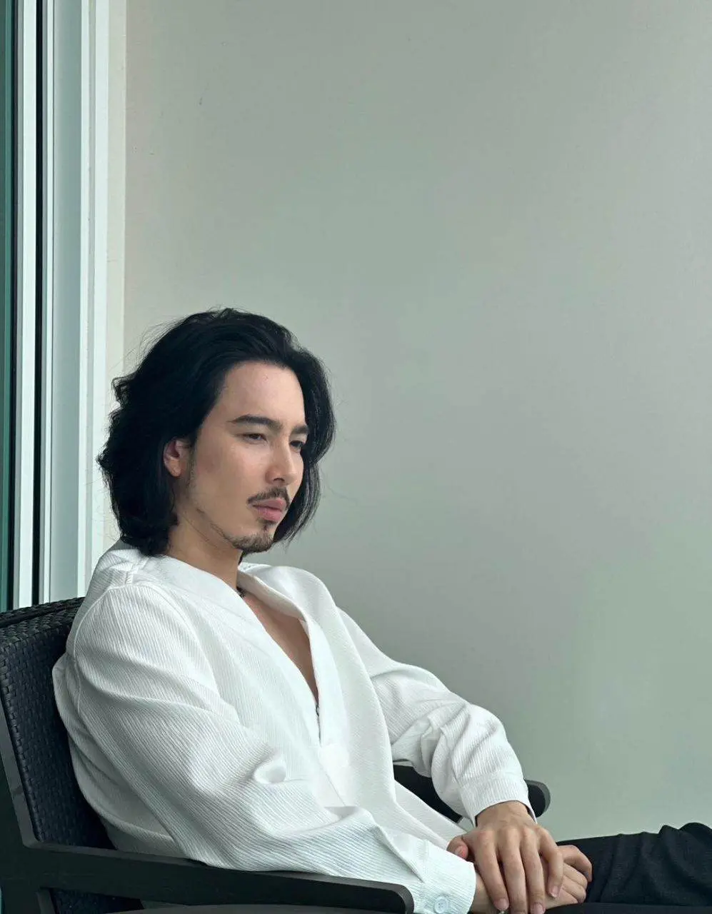 หล่อเซอร์แต่หน้าหวานมากพ่อเอ้ย