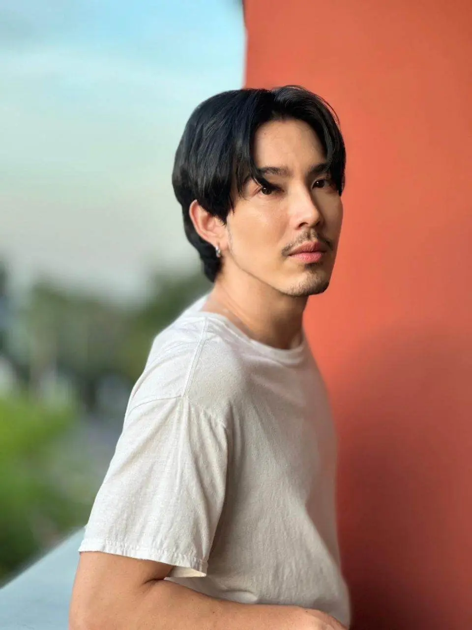 หล่อเซอร์แต่หน้าหวานมากพ่อเอ้ย