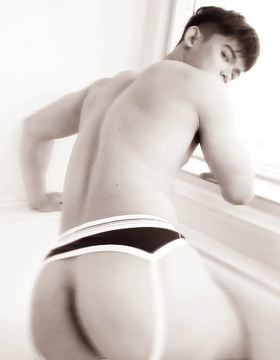 หนุ่มENDเล่นSEXแมน