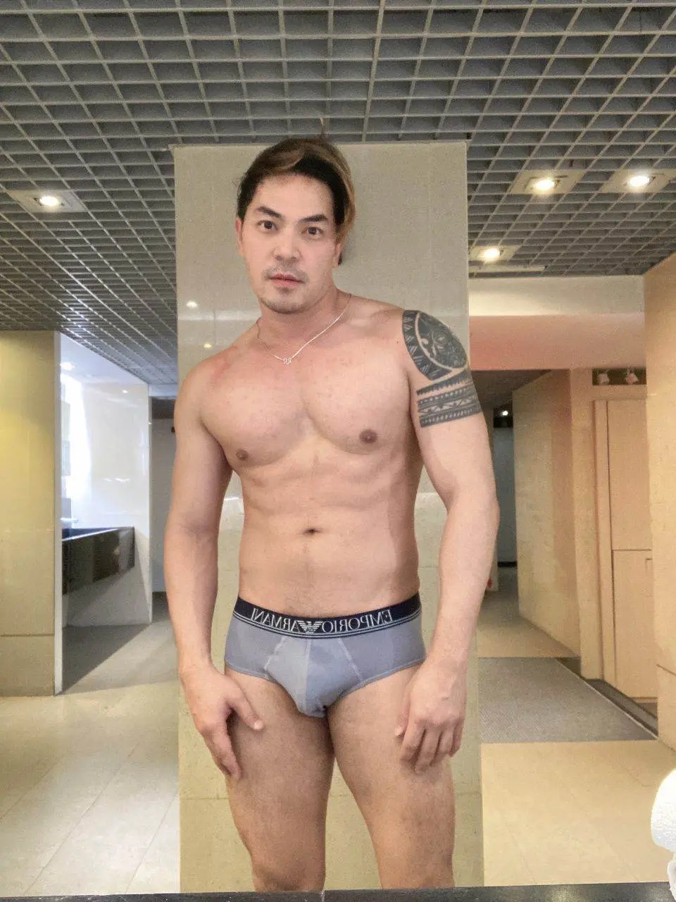 หนุ่มไทย นิตยสาร SMART.002