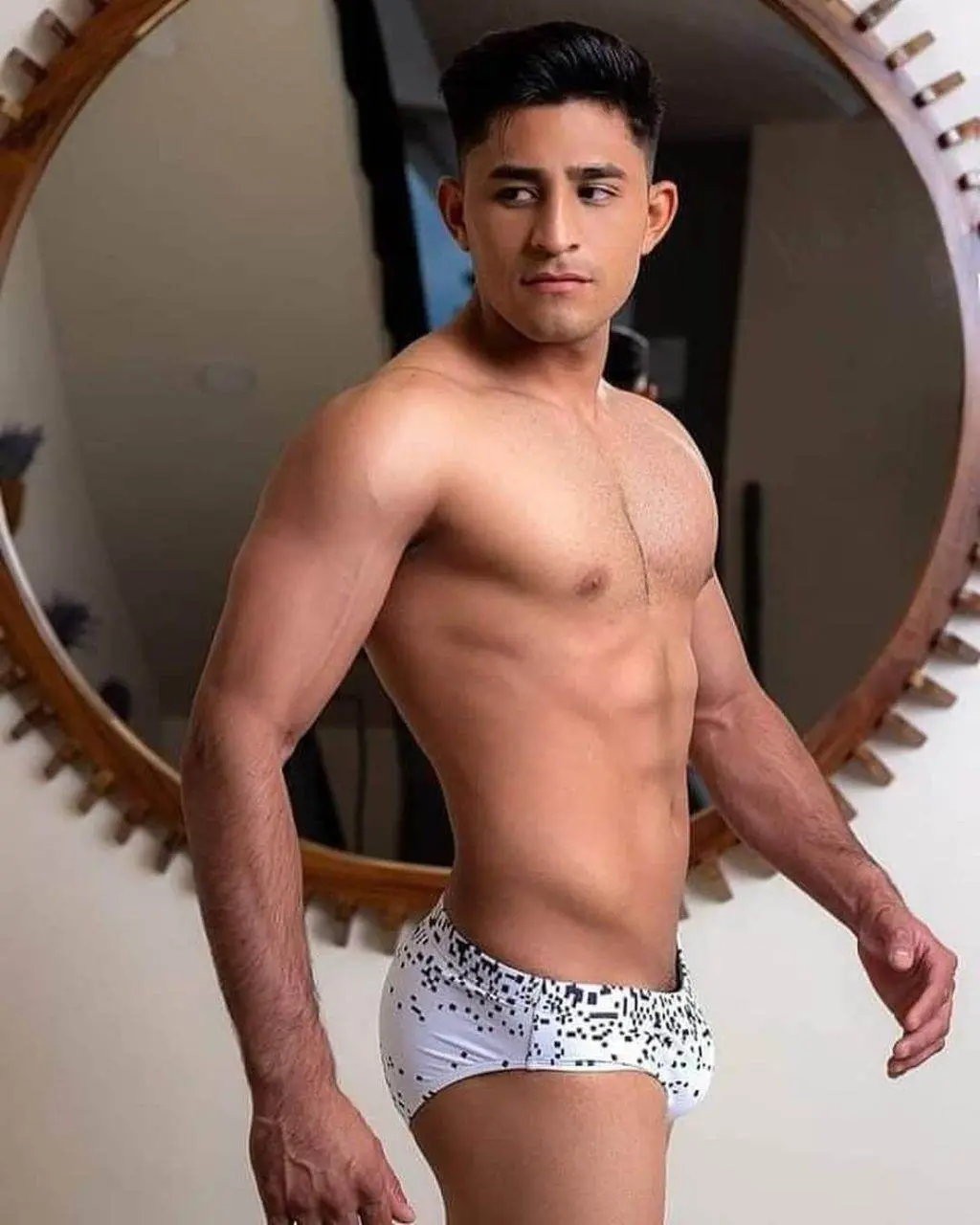 Mister National & Petit M&eacute;xico Official Swimwear