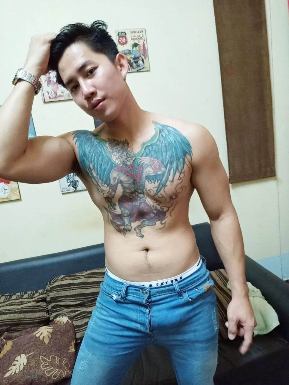 หนุ่มอุดรธานี ชินจัง.