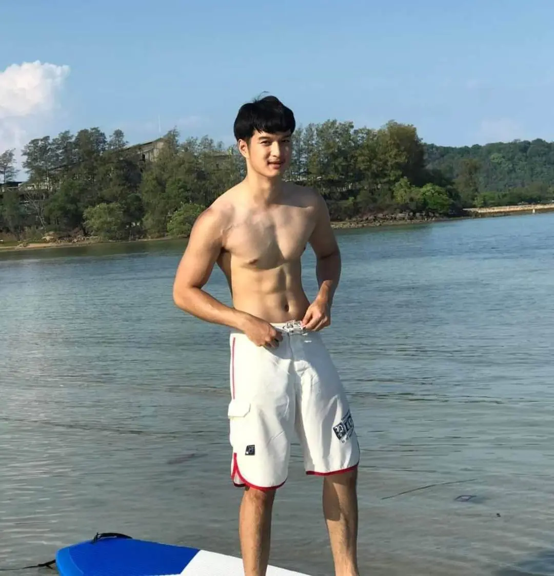 ถอดโชว์เรือนร่าง 2872