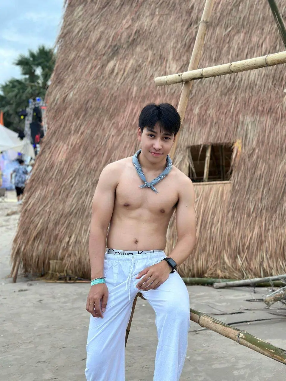 ถอดโชว์เรือนร่าง 2872