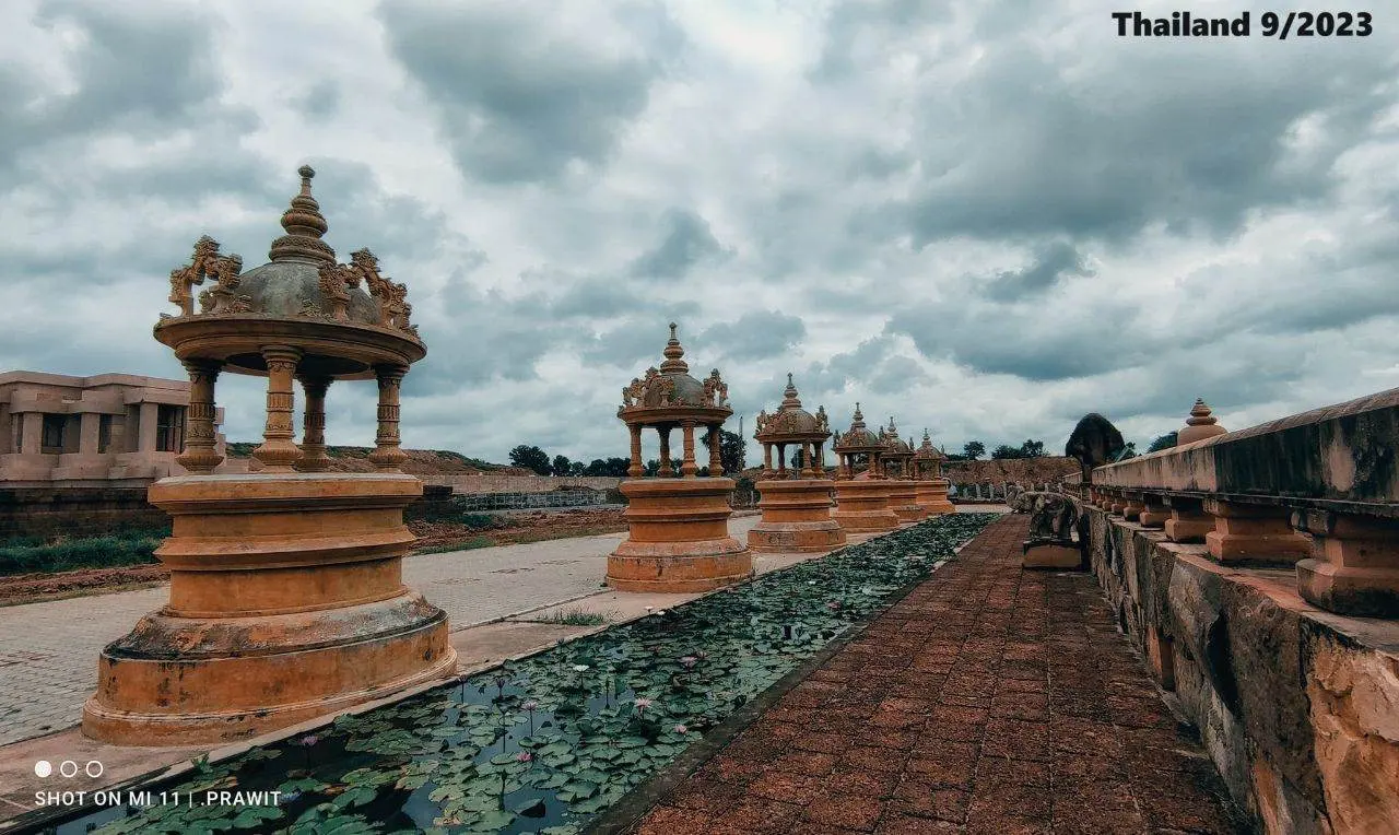 Wat Phu Man Fah 🇹🇭