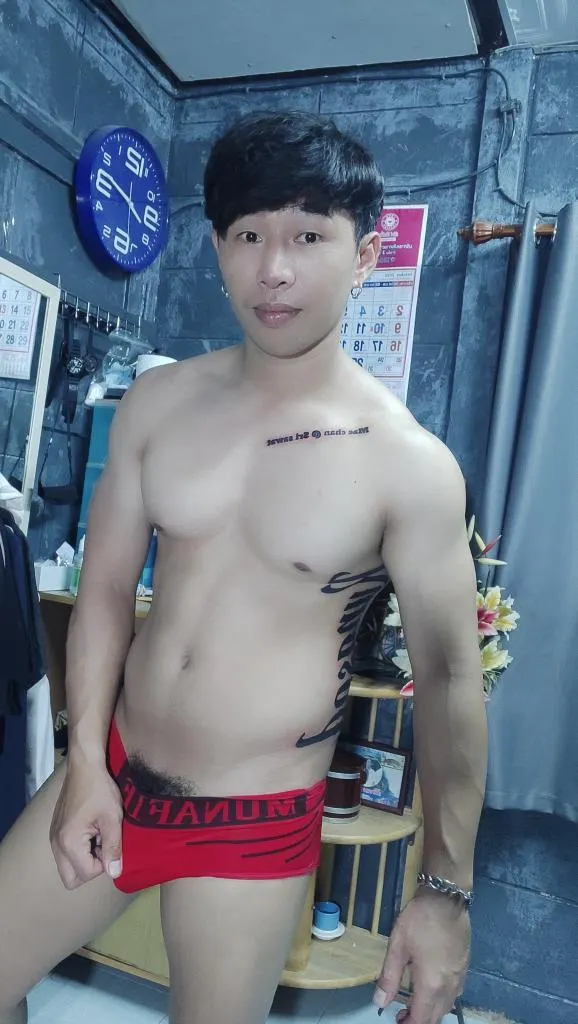หนุ่มอุดรธานี นาม.กุ้งสด