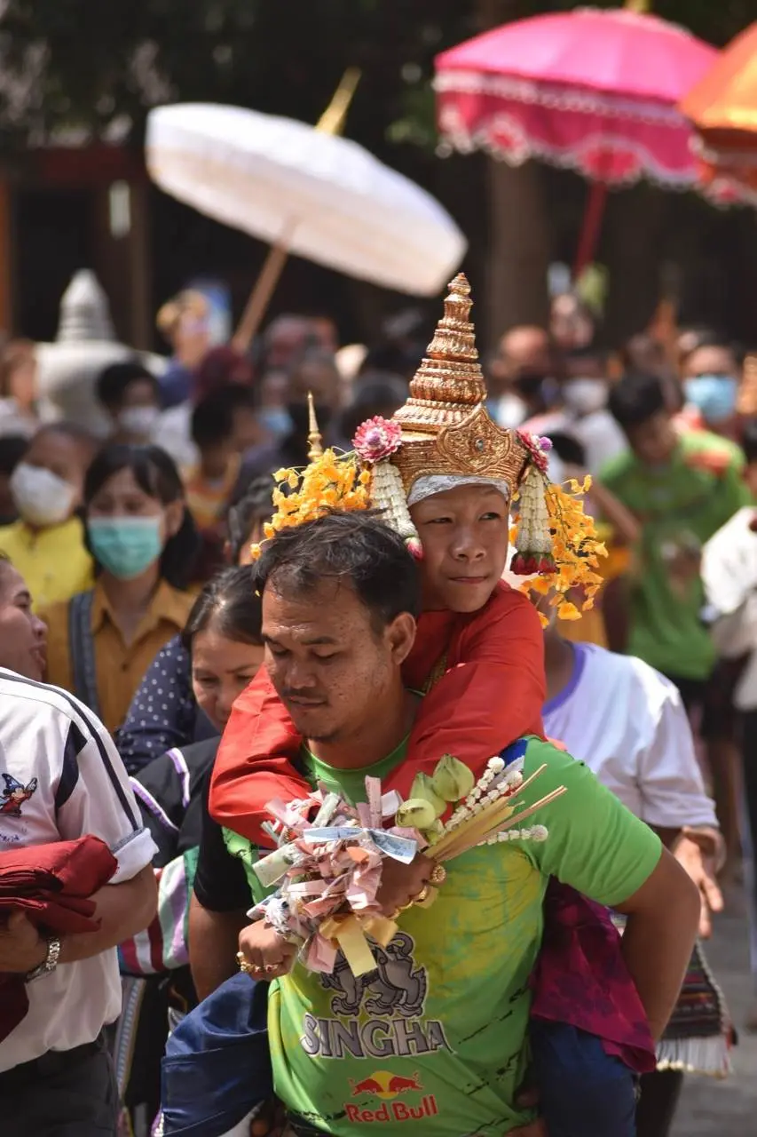 ปอยบวชลูกแก้วเมืองสอง วัดพระธาตุพระลอ อำเภอสอง จังหวัดแพร่