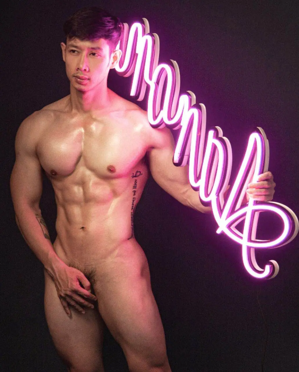 ผู้ชายสายแซ่บ