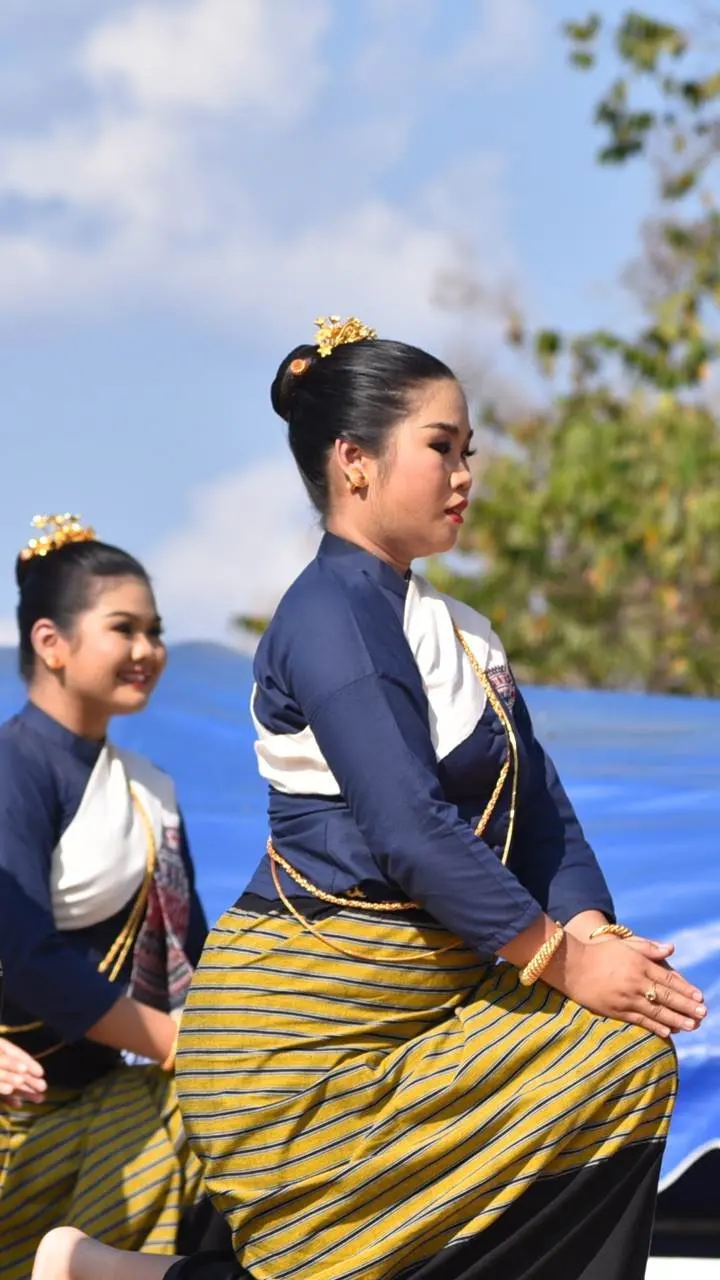 ฟ้อนกลองอืด l กลองอืดเมืองสอง