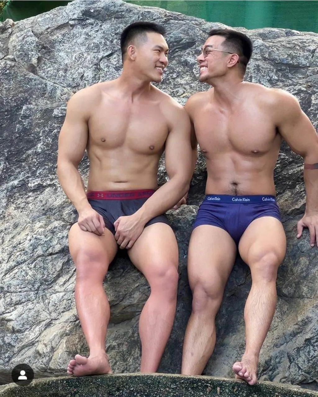 รักต้องห้าม ของ ทบ.