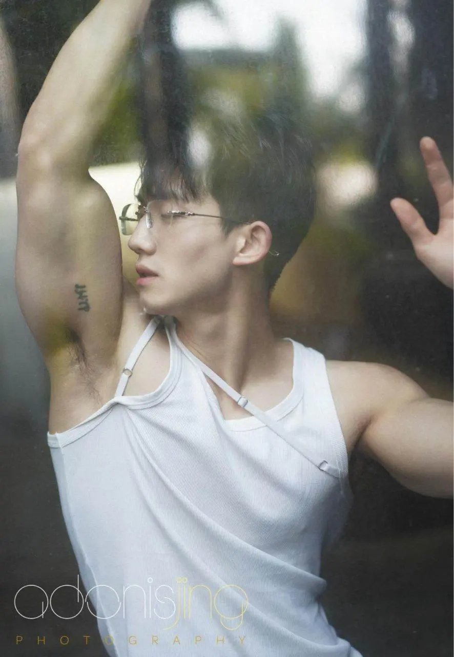 หนุ่มหล่อขึ้นปก 1188