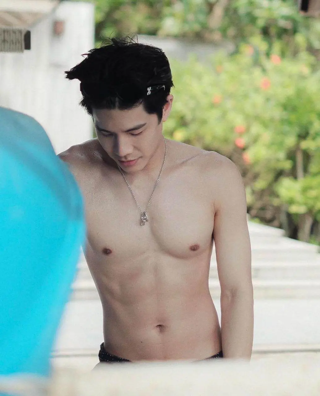 ยิ้มจนเยิ้มแฉะๆ