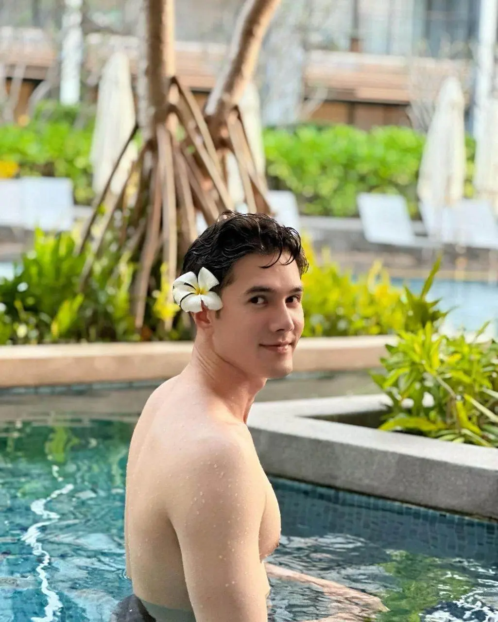 ยิ้มจนเยิ้มแฉะๆ