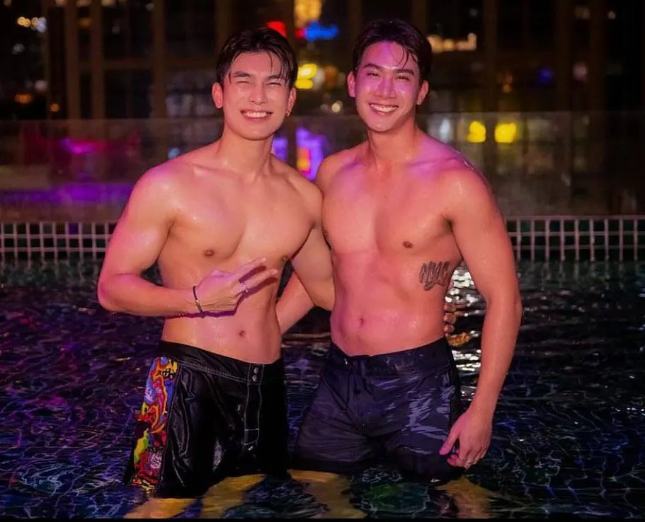มวยโค้กพร้อมคลุกวงใน