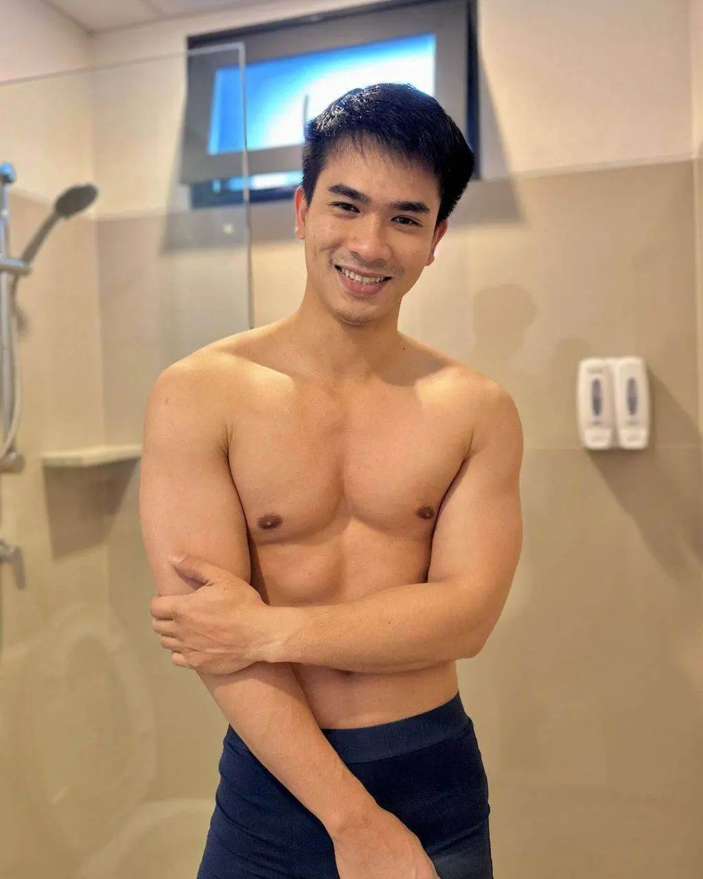 คลังเก็บ #น้ำรักทะลักออก
