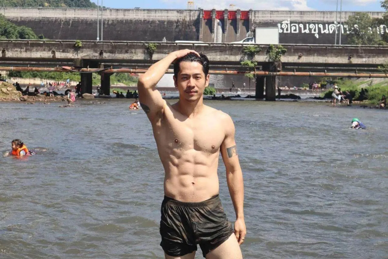 คลังผัวครบรส
