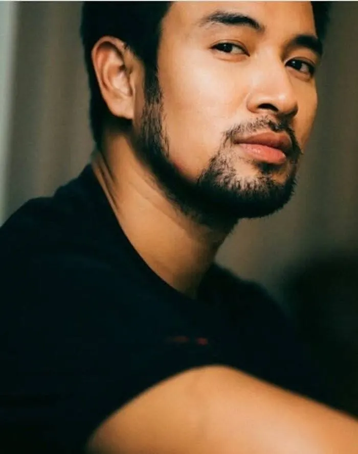 สามีเข้มจัง