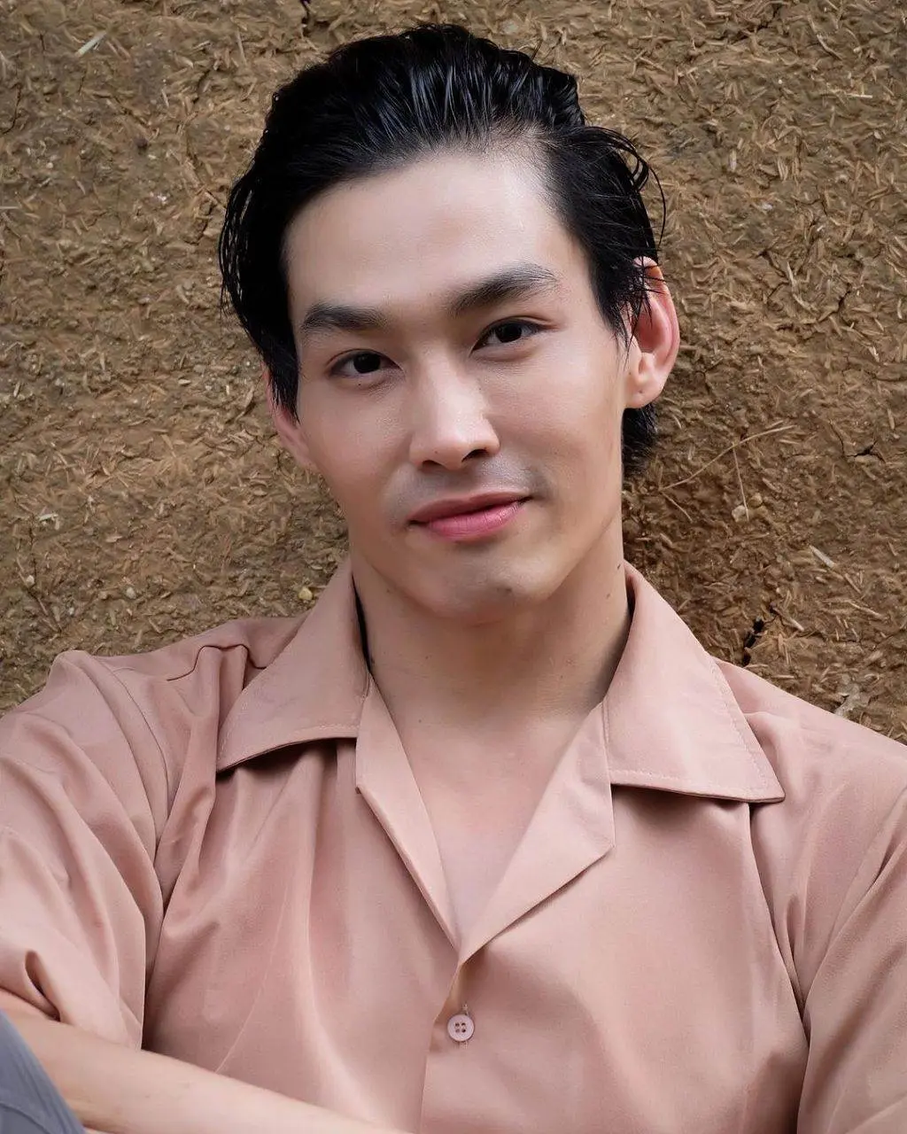 สามีเข้มจัง