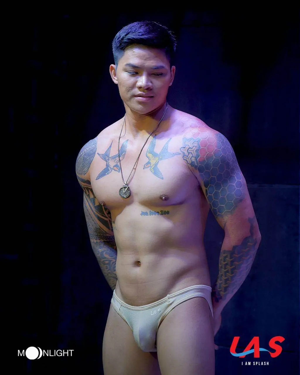 นายแบบในผับ Moonlight Bangkok