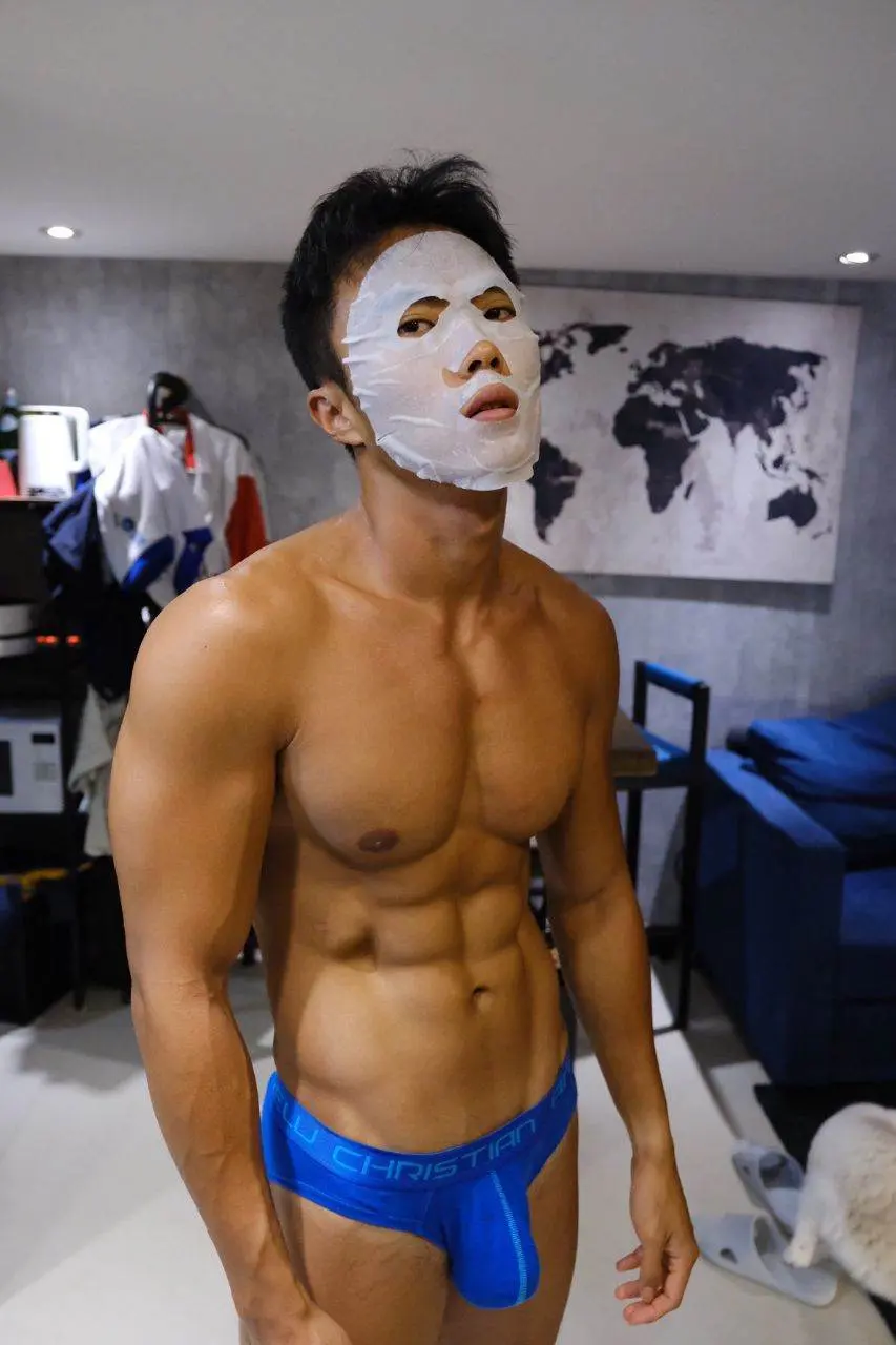 หล่อหุ่นลีนๆ tw.@314159hank.