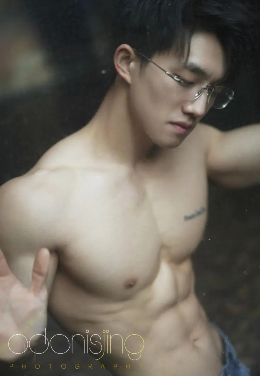 หนุ่มหล่อขึ้นปก 1188.1