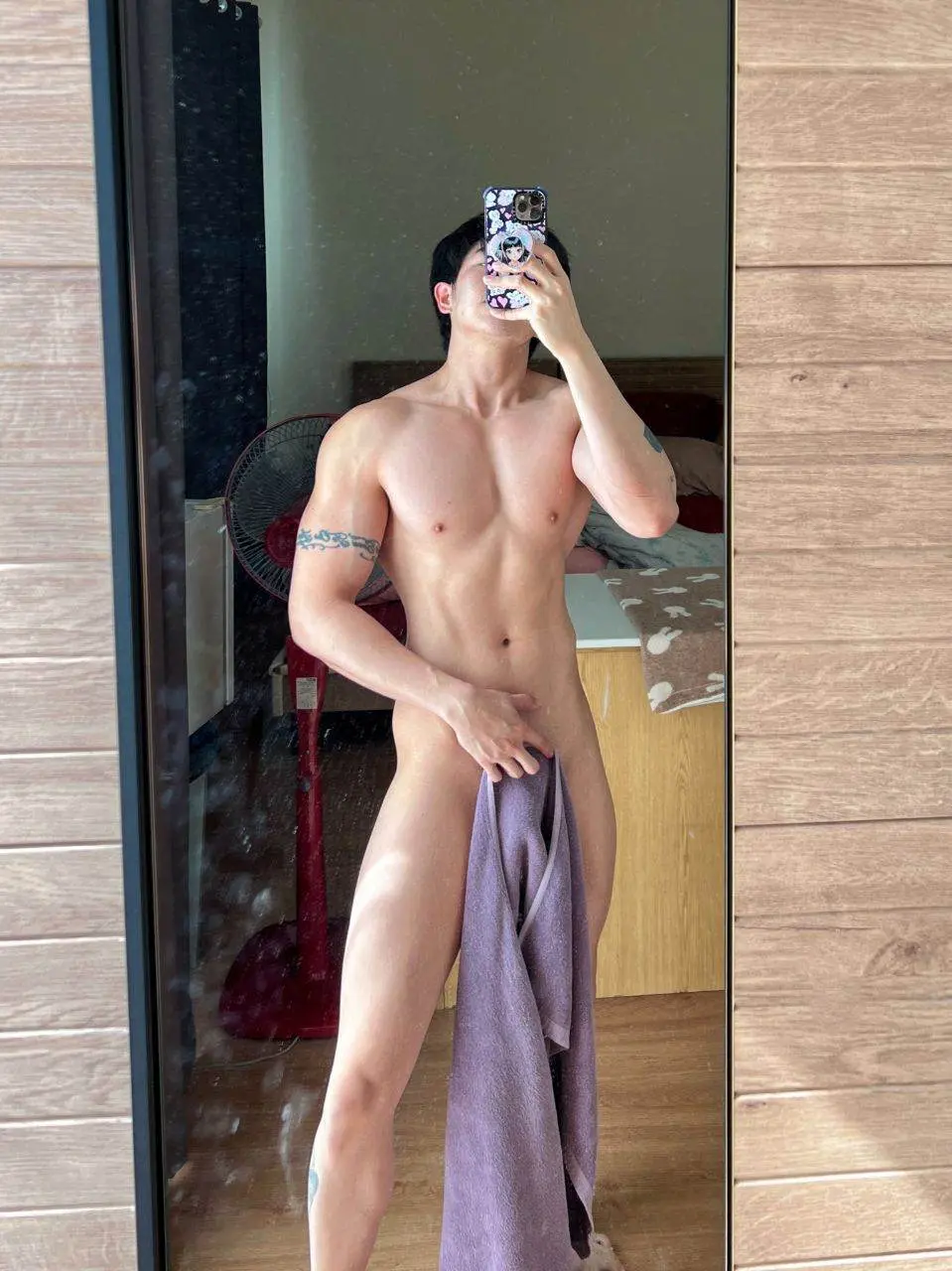 นายแบบ นิตยสาร Thone