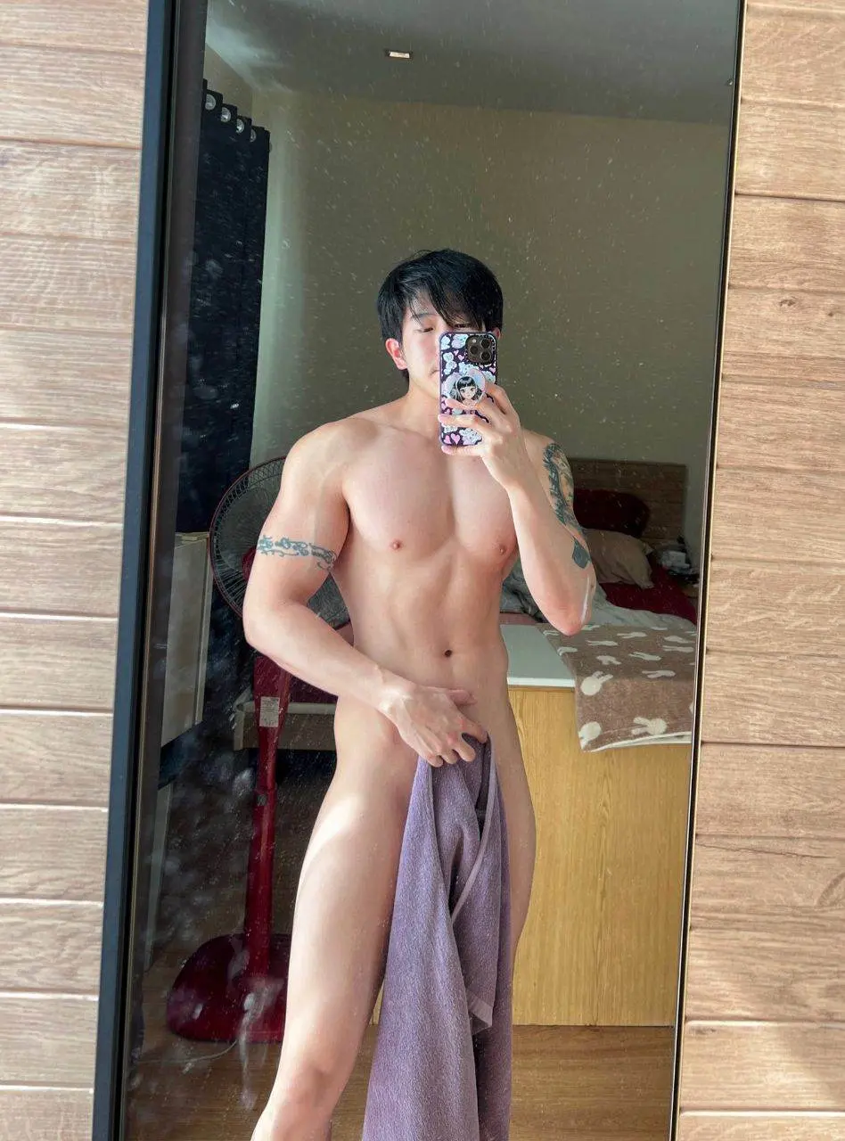 นายแบบ นิตยสาร Thone