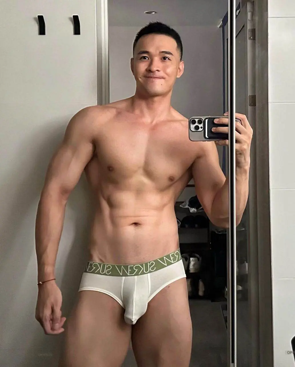 Can anybody ID who this is?