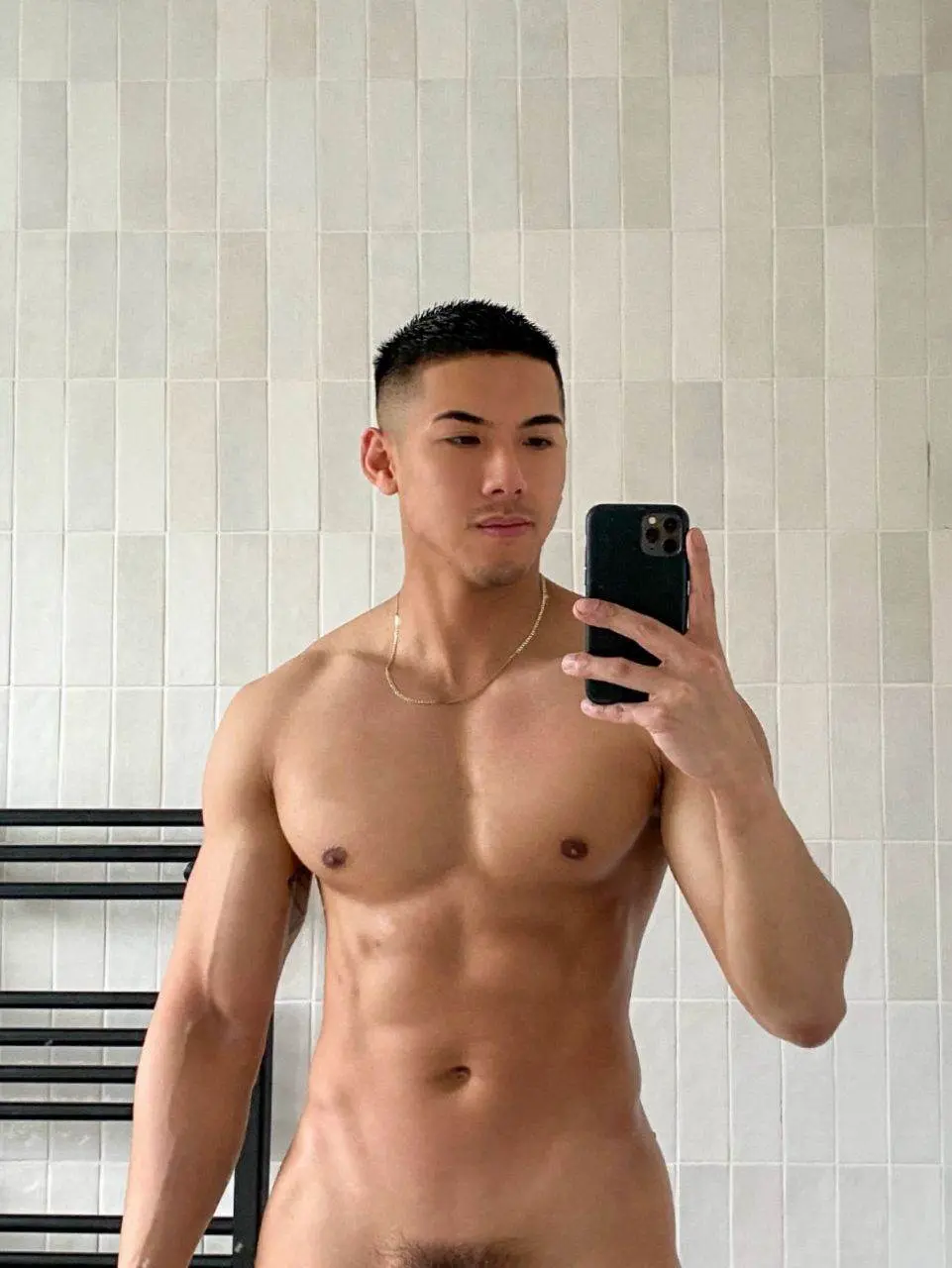 หล่อแห่งชาติ อินโดนีเซีย