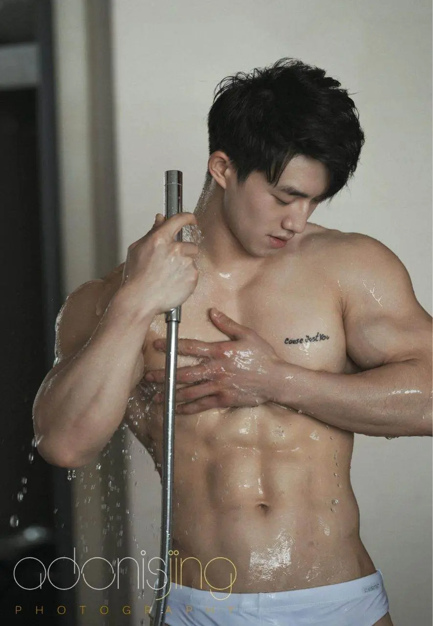 หนุ่มหล่อขึ้นปก 1188.2