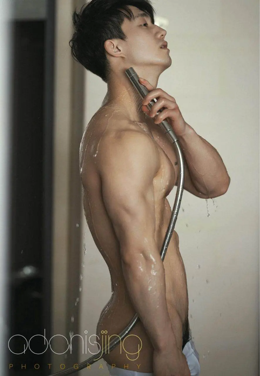 หนุ่มหล่อขึ้นปก 1188.2