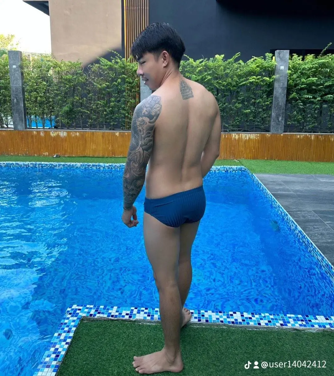 หนุ่มน้อย งานดี