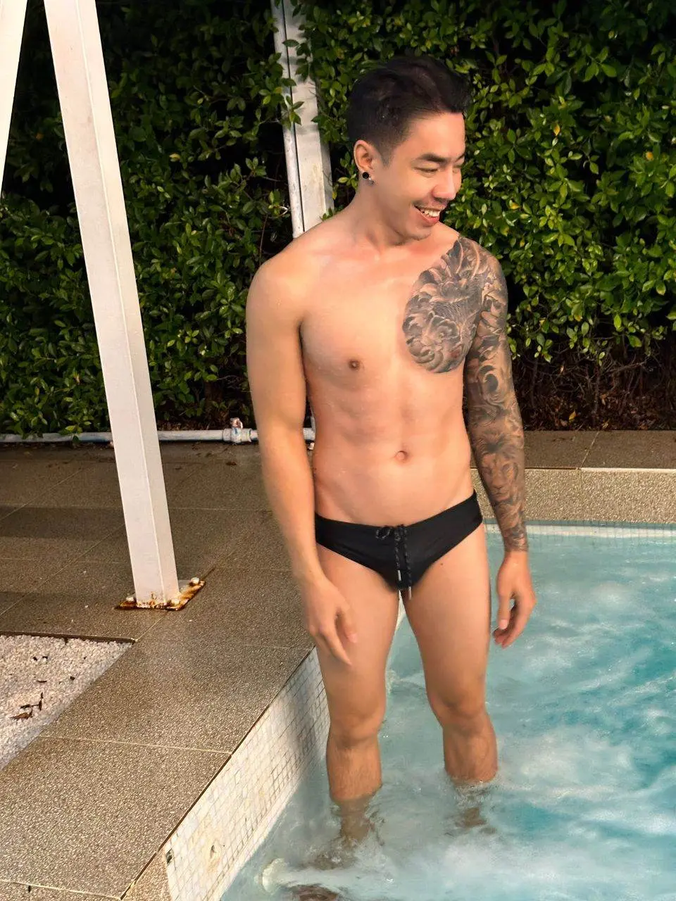 หนุ่มน้อย งานดี